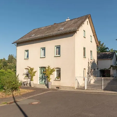 Lahnhaus Bruehl/ Fende Haus Arfurt