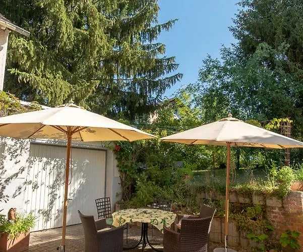 Lahnhaus Bruehl/ Fende Haus Arfurt