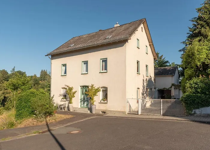 Lahnhaus Bruehl/ Fende Haus Arfurt